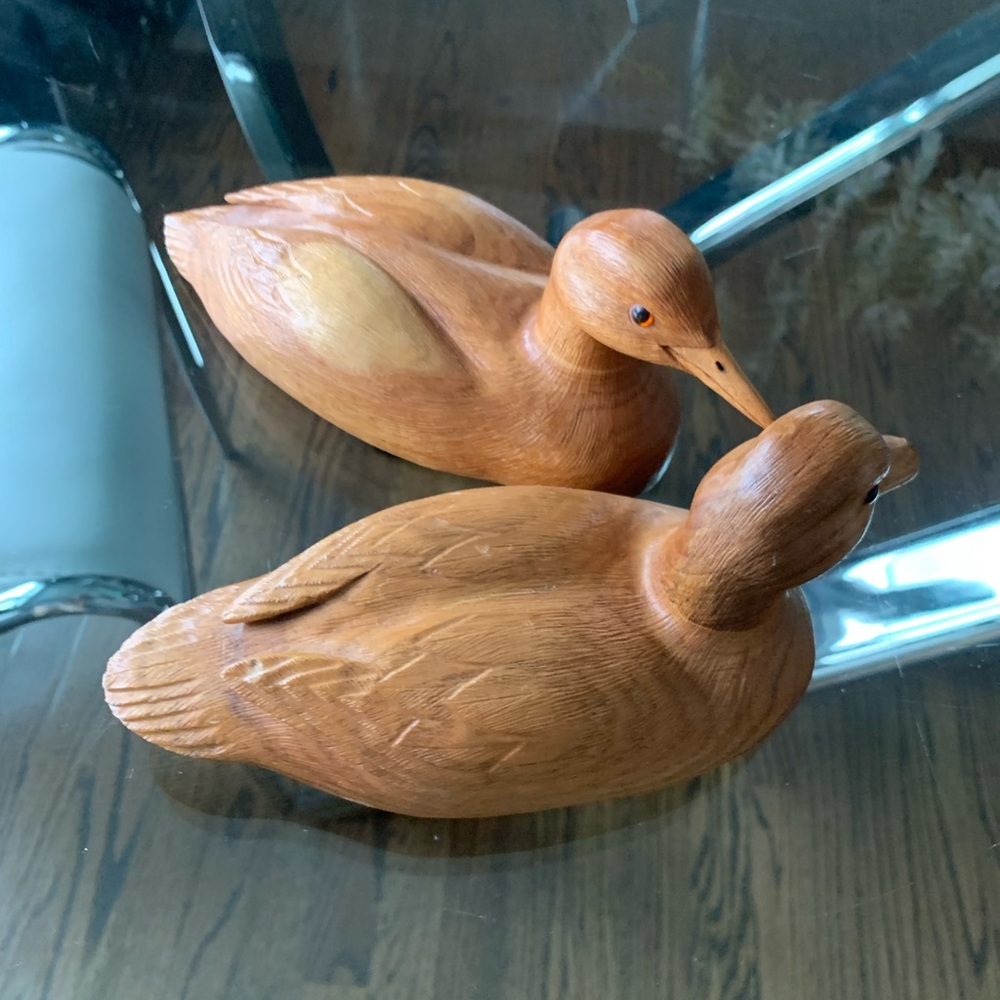Vintage Pair of Hand Carved/Crafted Wooden signed by Lew Driver 1989 Sculptures - Picture 3 of 5